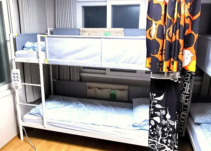 Hostel Backpackers Busan